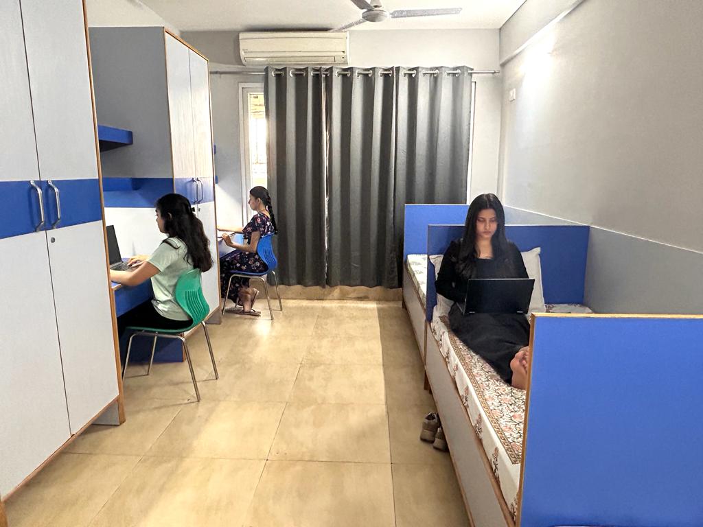 Hostel · AC 3-sharing residential rooms